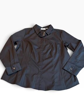 D&CO black button down top